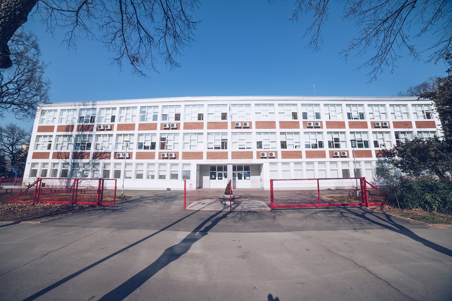 Schulgebäude